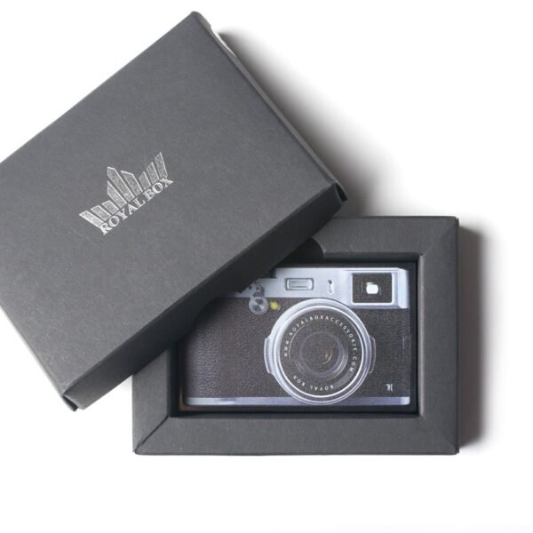 Plastic - Image 4